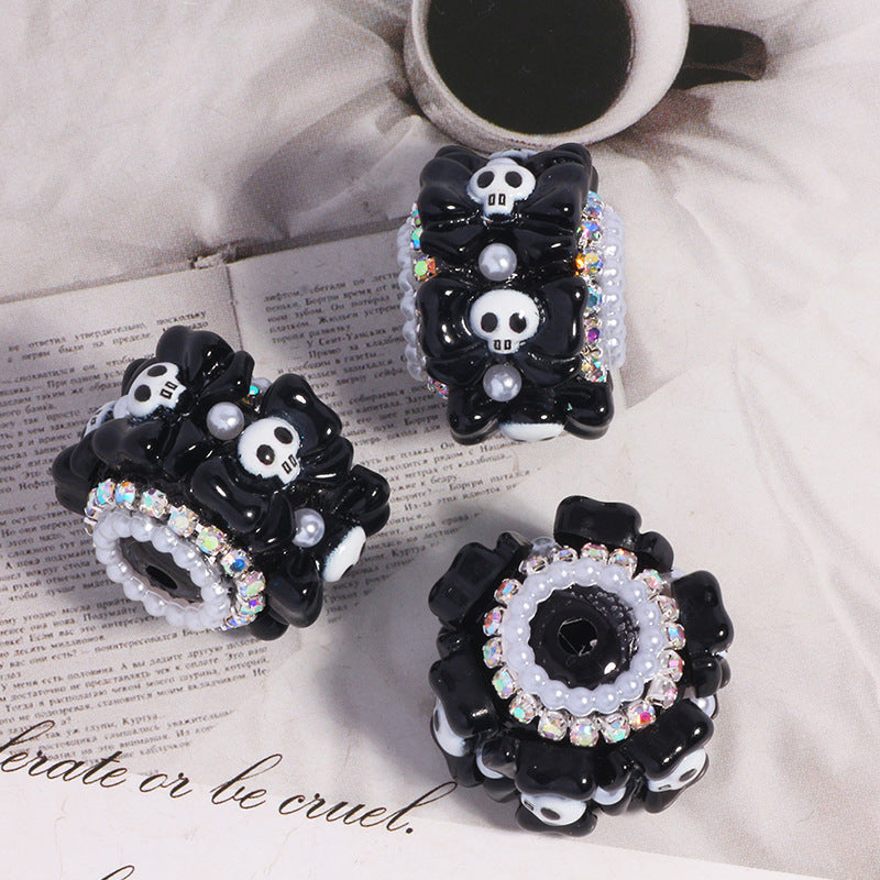 Wholesale 5pcs/pack Black and white style little ghost  wearable straight hole beaded